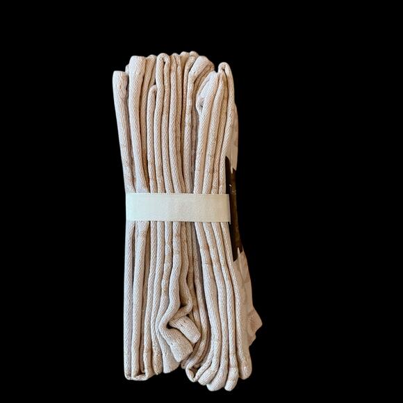 Tahari Christmas Tree Dinner Napkins 18x18 Set of 8 Pink Holiday Shimmer New - Picture 3 of 15